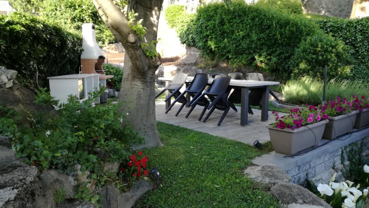 Villa Mari Dervio Exteriör bild